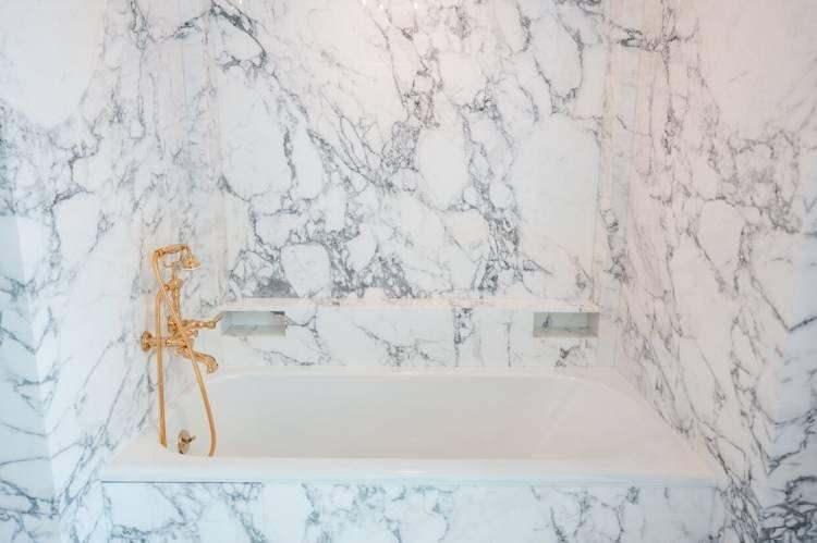 <p><span style="color:#FF0000"><em><strong>İşte, banyonun yeni görselleri...</strong></em></span></p>
