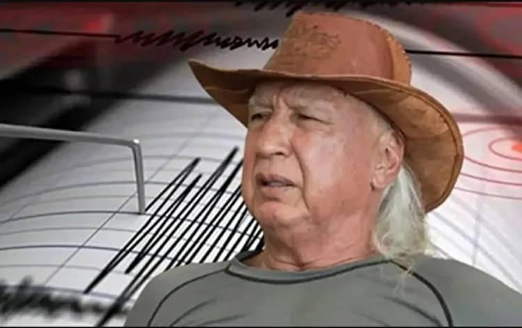 <p>Üşümezsoy ayrıca, olası bir Güney Marmara depremi senaryosunun İstanbul için doğrudan bir yıkım anlamına gelmeyeceğini vurguladı. <strong>“Bu fay hattı İstanbul’a yakın olsa da, yıkıcı etkisi kentin merkezini sarsacak düzeyde değil. Ancak Yalova ve çevresi için ciddi risk söz konusu” </strong>dedi.</p>

<p> </p>
