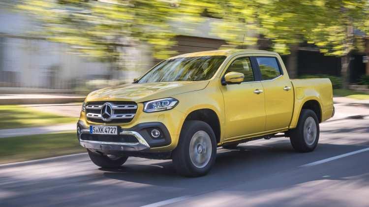 <p><span style="color:#B22222"><strong>2017-20 X-Class</strong></span></p>
<p> </p>
<p>Listenin 10. sırasında ise kötü şöhrete sahip bir başka model var. X-Class, Mercedes’in lüks pikap pazarına adım atma girişimi olarak kötü bir şöhrete sahip.</p>
<p>Dışında Mercedes amblemi olsa da, aslında makyajlanmış bir Nissan Navara’dan öteye geçemedi; motor performansı da sınırlıydı ve bu durumu kimseyi kandırmadı.</p>