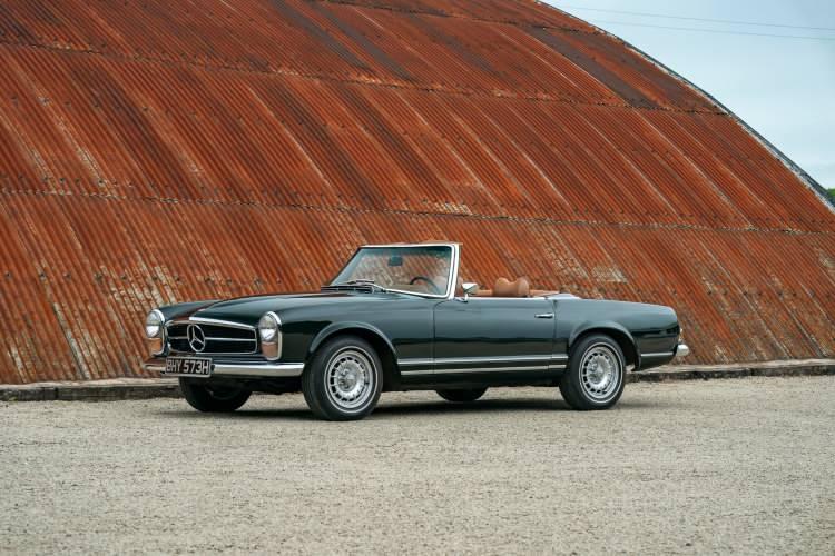 <p>280SL Pagoda</p>
