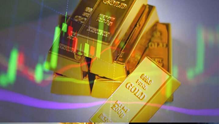 <p>Morgan Stanley,<strong> "Son fiyat hareketleri altını Göreli Güç Endeksi (RSI) açısından aşırı alım bölgesine taşımıştı, ancak son düzeltme bu seviyeyi daha sağlıklı bir noktaya getirdi ve pozisyonlanmayı temizledi"</strong> değerlendirmesinde bulundu.</p>

<p> </p>

<p>Banka, faiz oranlarının gerilemesiyle birlikte altın destekli ETF’lere girişlerin sürmesini, merkez bankalarının ise daha yavaş bir tempoda da olsa alımlarına devam etmesini bekliyor. Mücevher talebinin de istikrarlı bir seyir izleyeceği öngörülüyor.</p>

<p> </p>
