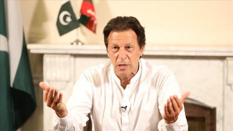 <p><strong><span style="color:rgb(178, 34, 34)">IMRAN KHAN  </span>|  KRİKET OYUNCUSU</strong></p>

<p> </p>

<p><strong>Eski Pakistan Başbakanı</strong></p>
