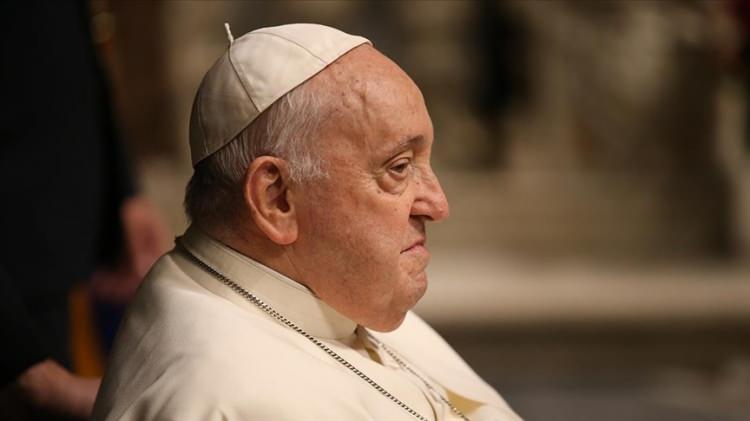 <p><span style="color:inherit"><strong><span style="color:rgb(178, 34, 34)">PAPA FRANCİS</span>  |  GECE KULÜBÜ KORUMASI</strong></span></p>

<p> </p>
