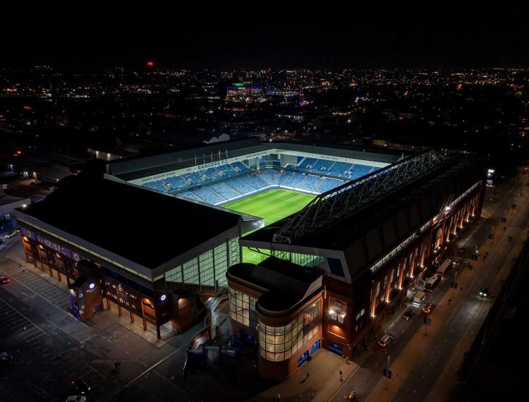 <p>17- IBROX STADYUMU</p>

<p>* Kapasite: 50 bin</p>

<p>* Takım: Rangers</p>

<p>* Konum: Glasgow (İskoçya)</p>
