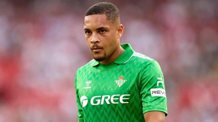 <p>Vitor Roque - Brezilya - Real Betis & Palmeiras</p>
