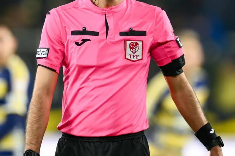 <p><strong>TÜRK HAKEMLİĞİNİ YIKIP YENİDEN YAPMAK LAZIM</strong></p>