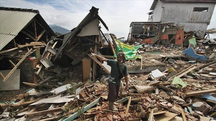 <p><strong><span style="color:rgb(178, 34, 34)">9)&nbsp; ENDONEZYA&nbsp; -&nbsp; Sumatra Depremi&nbsp;</span>&nbsp;|&nbsp; 8.6</strong></p>

<p>&nbsp;</p>

<p><strong>Yıl: 2005</strong></p>
