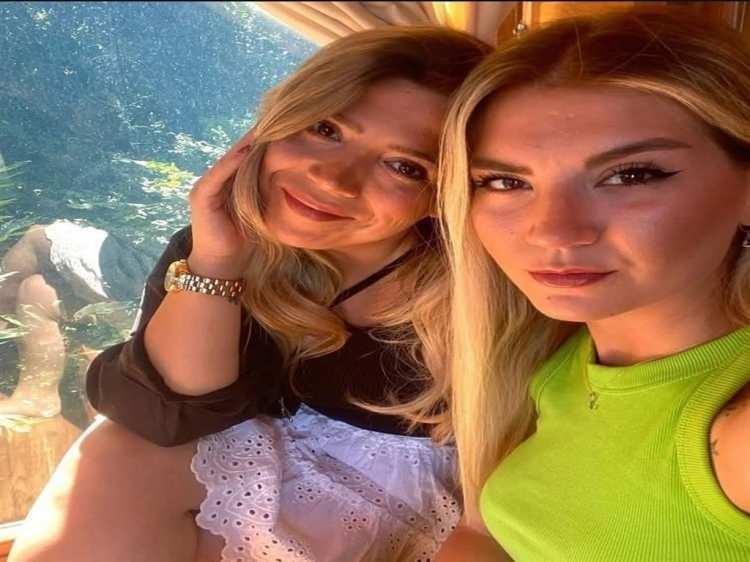 <p><span style="color:#A52A2A"><strong>ASLİ KUSUR ÖLEN TUĞBA AKPINAR’A VERİLDİ </strong></span></p>
<p> </p>
<p>Öte yandan kaza raporunda ölen Tuğba Akpınar, asli kusurlu olarak belirlenirken, kamyonet sürücüsü İsmail Sevinç tali kusurlu bulundu.</p>