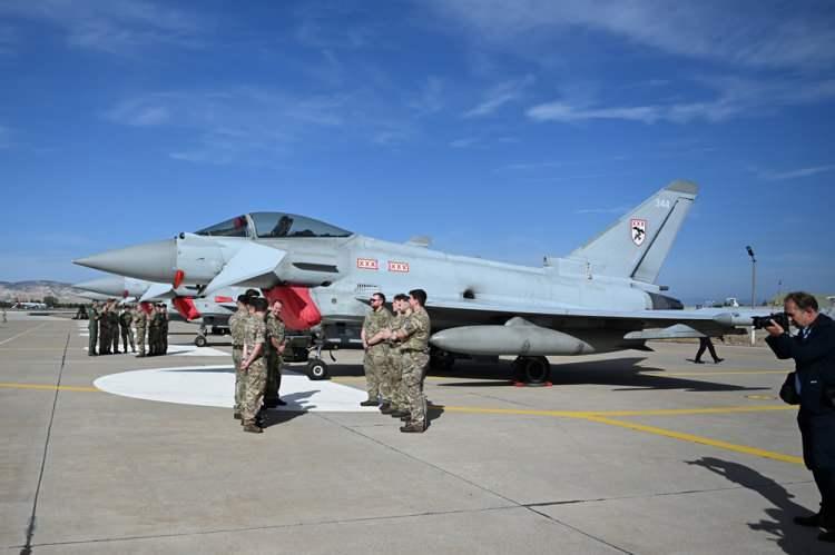 <p><span style="color:rgb(178, 34, 34)">MASADA EUROFIGHTER VAR</span></p>
<p>Görüşmelerde, başta Eurofighter olmak üzere Türkiye-Birleşik Krallık ilişkilerinin yanı sıra güncel bölgesel ve uluslararası gelişmeler ele alınacak.</p>