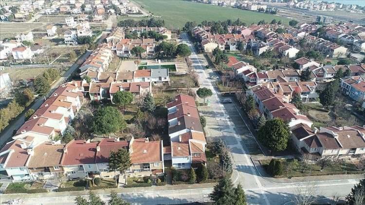 <p><span style="color:#B22222"><strong>Tekirdağ</strong></span></p>
<p>Metrekare fiyatı: 35 bin 542 TL</p>
<p>2025 fiyat artışı: %27,13</p>