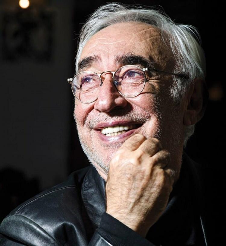 <p>Türk sinemasının usta isimlerinden <strong>Şener Şen</strong>, hakkında sık sık çıkan "<strong>öldü" haberlerine</strong> mizahi bir dille yanıt verdi.</p>
