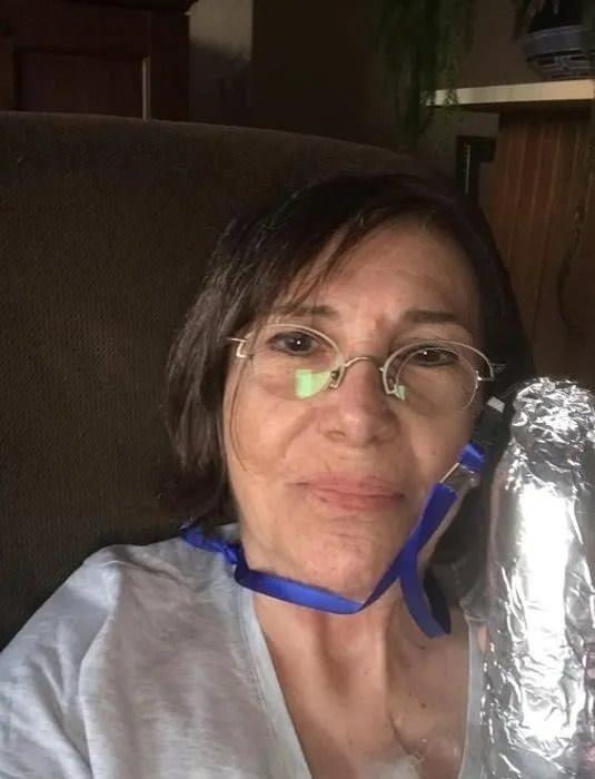 <p><span style="color:#800000"><strong>"ZOR BİR TEDAVİ SÜRECİ YAŞADIM"</strong></span></p>
<p>Son olarak kendisini paylaşarak sürecine dair detaylı açıklamaklarda bulunan Gül Onat şunları söyledi: "Dün çok zor bir tedavi süreci yaşadım arkadaşlarım. </p>