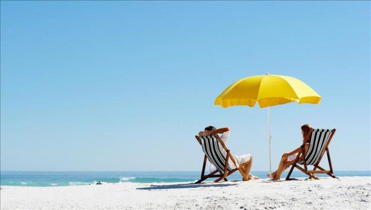 <p>Milyonlarca çalışanın beklediği 2026'nın resmi tatil takvimi belli oldu.</p>

<p>Çalışanlar 14 günlük izinlerini hafta sonu, resmi tatil ve dini bayram tatilleriyle birleştirerek 46 güne çıkartabilecekler.</p>
