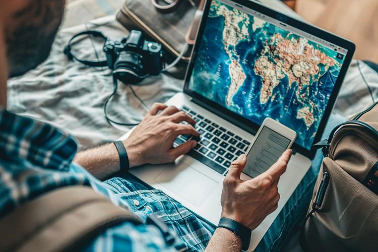 <p><span style="color:#B22222"><strong>- Clanker:</strong></span></p>

<p>&nbsp;</p>

<p>&ldquo;Star Wars: The Clone Wars&rdquo; sonrası, yapay zeka ve robotlar i&ccedil;in aşağılayıcı bir kullanım.</p>
