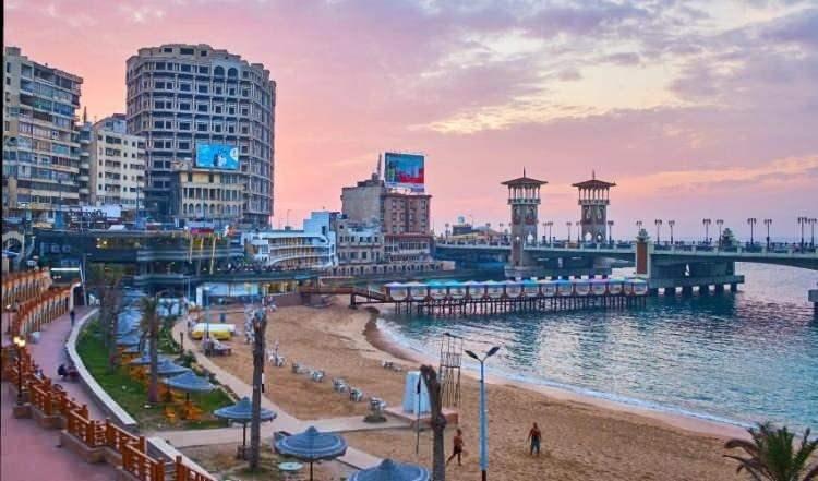 <p><strong><span style="color:#B22222">15)  İSKENDERİYE</span>  |  MISIR  </strong></p>
