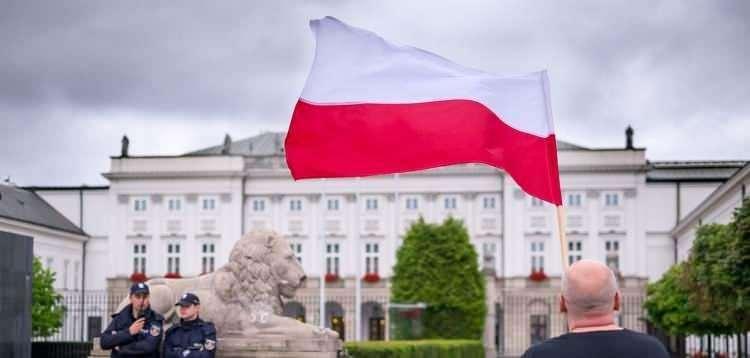 <p><strong><span style="color:#B22222">31)  POLONYA </span> |  14 MİLYAR DOLAR</strong></p>
