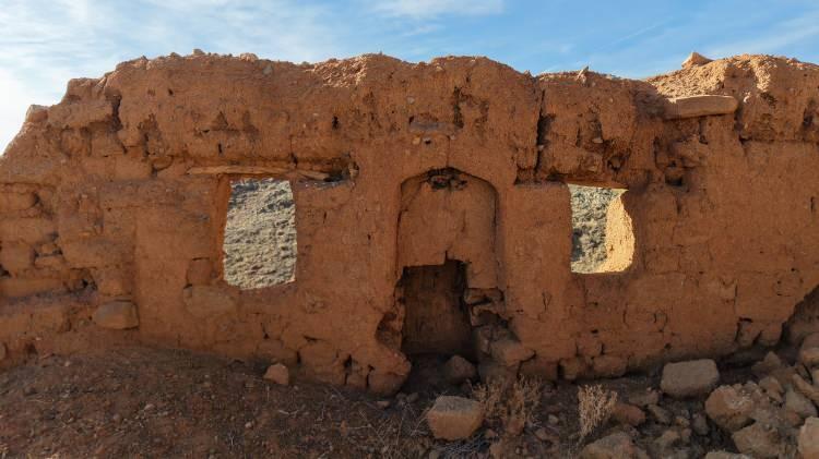 <p>Kırıkkale'nin Delice ilçesine bağlı Çerikli beldesi sınırlarında yer alan Pırıklı köyü, bir zamanlar bölgenin en hareketli yerleşimlerinden biriydi. Yaklaşık 30 haneden oluşan köylüler, tarım ve hayvancılıkla ayakta duruyordu.</p>
