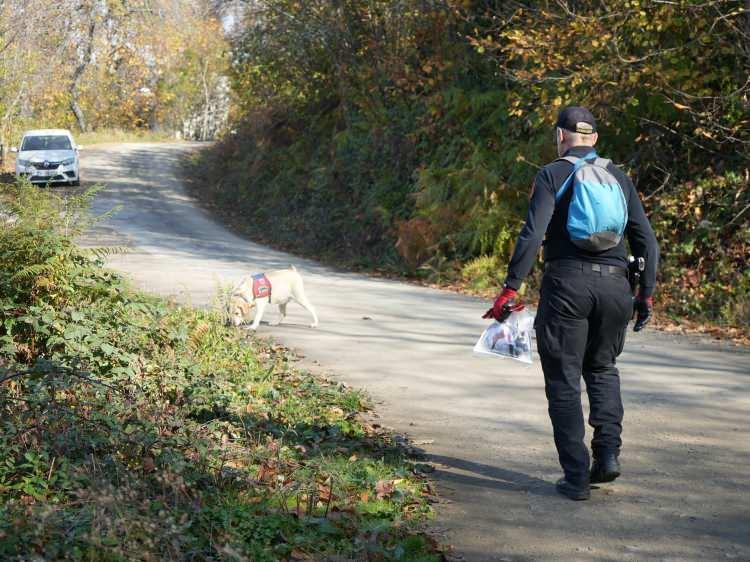 <p><span style="color:#B22222"><strong>'EVDE BİR SORUN YOKTU'</strong></span></p>

<p> </p>

<p>Evde bir sorun yaşamadıklarını ifade eden Helvacı, "Hayır, herhangi bir sorunumuz yoktu, evliliğimiz normal devam ediyordu. İki çocuğumuz var. Kızım 16 yaşında, liseye gidiyor. Diğeri de 5 yaşında olan kayıp çocuğum. </p>
