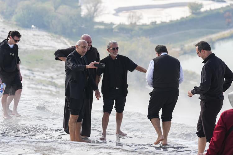 <p>Hristiyanların izlerinin olması bizi çok ilgilendirdi ve heyecanlandırdı."</p>

<p> </p>
