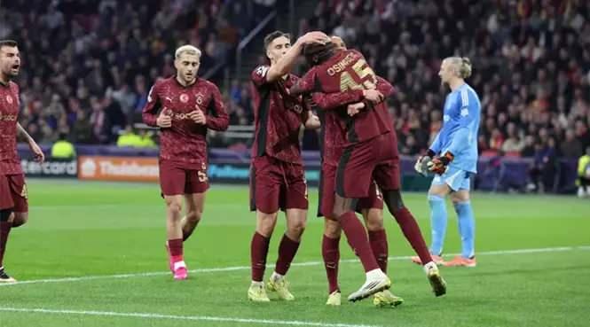 <p>Galatasaray, Şampiyonlar Ligi'nde deplasmanda Ajax'i 3-0'lık skorla geçti.</p>
