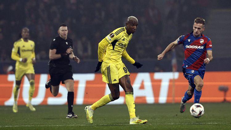 <p>UEFA Avrupa Ligi'ndeki temsilcimiz Fenerbahçe, Plzen deplasmanından golsüz beraberlik ile ayrıldı ve 1 puan aldı.</p>
