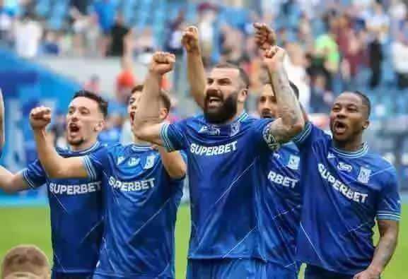 <p>12- Polonya - 38.875</p>
