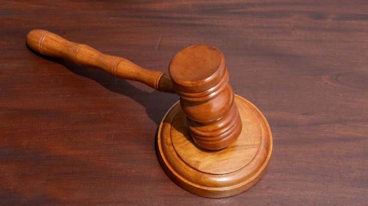 <p><strong>II. Dünya Savaşı öncesinde toprağa gömülen yaklaşık 500 adet tarihi sikke, İsviçre'deki bir müzayede evinde açık artırmaya çıkmaya hazırlanıyor. </strong></p>
