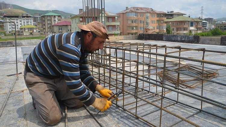 <p>-İstanbul: 19 bin 128</p>

<p>&nbsp;</p>

<p>-İzmir: 12 bin 359</p>

<p>&nbsp;</p>

<p>-Antalya: 10 bin 260</p>

<p>&nbsp;</p>
