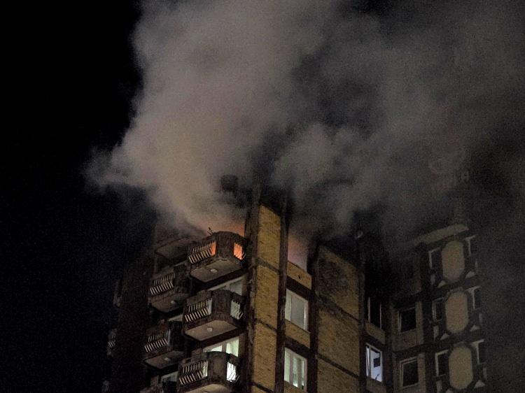 <p>yangında 11 kişi hayatını kaybettiği, 38 kişininse yaralandığı bildirildi.</p>
