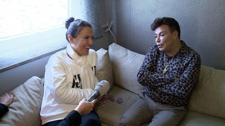 <p>Bir süredir küs olan ikili, <strong>Ürek'in rahatsızlığından kısa bir süre öncesinde barışmış</strong> ve <strong>Akalın'ın hastane çıkışında yaptığı açıklama magazin gündeme bomba gibi düşmüştü.</strong></p>
