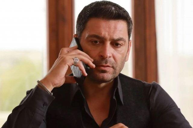 <p>OZAN AKBABA – 1.5 MİLYON TLKanal D ekranlarında izleyiciyle buluşan Uzak Şehir dizisinde rol alan Ozan Akbaba da bölüm başına 1.5 milyon TL kazanan oyuncular listesine adını yazdırdı. Oyuncunun performansı kadar kazancı da sektör gündeminde.</p>
