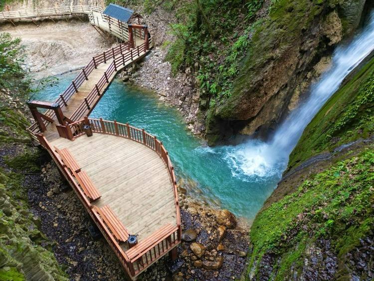 <p><span style="color:#B22222"><strong>27. DÜZCE - </strong></span></p>

<p> </p>

<p>Saklıkent ve Aktaş Şelaleleri</p>
