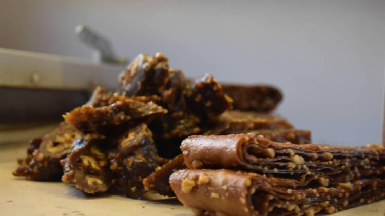 <p><span style="color:#B22222"><strong>35. GÜMÜŞHANE - </strong></span></p>

<p> </p>

<p>Pestil, Köme</p>
