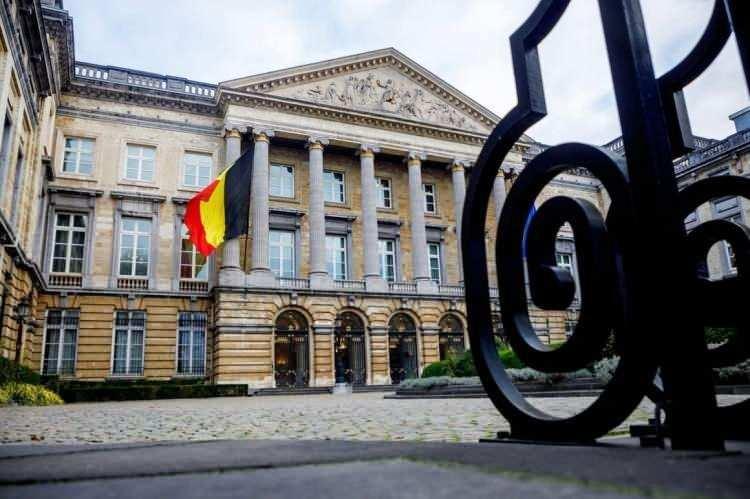 <p><strong><span style="color:#B22222">20)  BELÇİKA</span>  |  28,27 MİLYAR DOLAR</strong></p>
