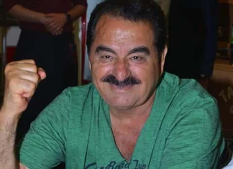 <p>İbrahim Tatlıses, son konserinde sahneden oğluna dair sert açıklamalarda bulundu.<br />
Sanatçı, Ahmet Tatlıses’in bazı davranışlarını eleştirirken, yaşanan gerilimin aile içinde büyük bir sorun olarak devam ettiğini gözler önüne serdi.</p>
