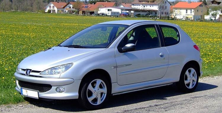 <p>Peugeot 206</p>

<p> </p>
