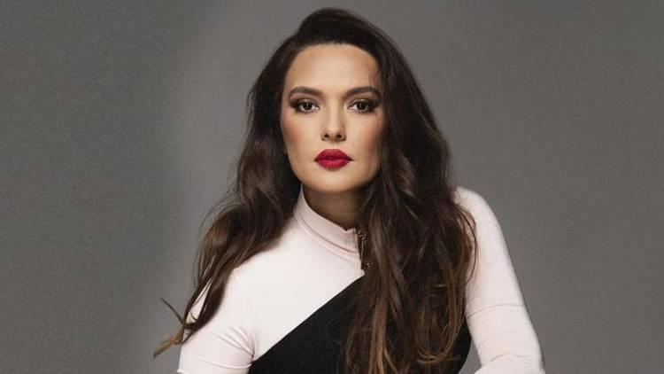 <p><strong>Akalın'ı hedef alan Erbil'in bu sözleri sosyal medyada yankı uyandırırken, ünlü şarkıcıdan henüz bir yanıt gelmedi.</strong></p>
