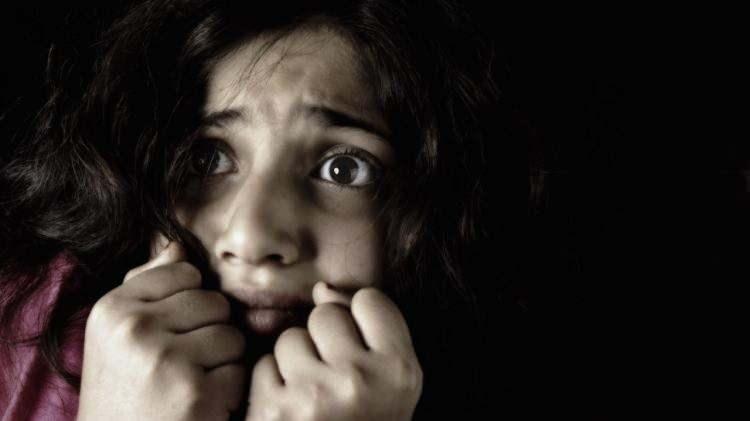 <p><span style="color:#B22222"><strong>4)  KORKU</strong></span></p>

<p> </p>

<p><strong>“Bilin ki Allah'ın dostlarına korku yoktur, onlar üzülmeyeceklerdir.”</strong></p>

<p> </p>

<p>Kur’an, Yunus Suresi 62-64. ayetler</p>
