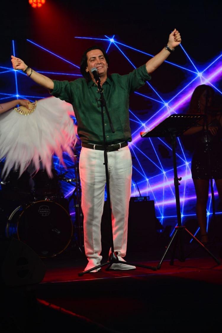 <p><strong>Ünlü şarkıcının itirafı kısa sürede gündem oldu.</strong></p>
