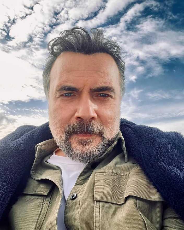 <p> SON NOKTAYI BÖYLE KOYDU</p>

<p>"Herkesin bir karşılığı var, bu konu kimseyi ilgilendiren bir konu değil.</p>
