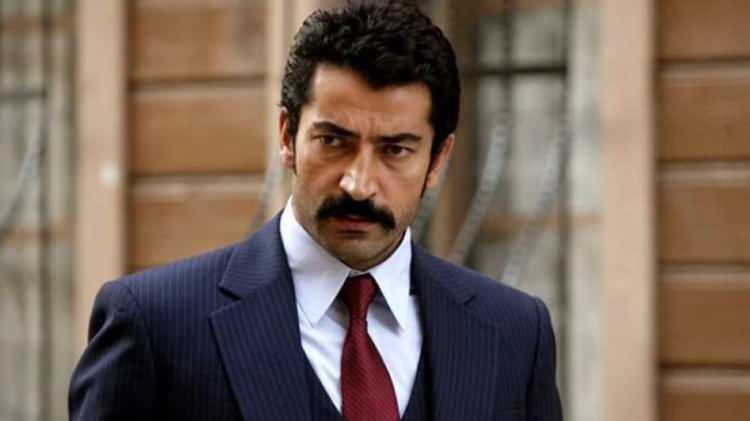 <p>BÖLÜM BAŞI ALDIKLARI ÜCRET GÜNDME OLMUŞTU</p>

<p>Ekranların en çok konuşulan isimlerinden Kenan İmirzalıoğlu bölüm başı 4,5 milyon TL, Demet Özdemir 2 milyon TL, Hande Erçel ise 1 milyon 750 bin TL kazandıkları ortaya çıktı</p>
