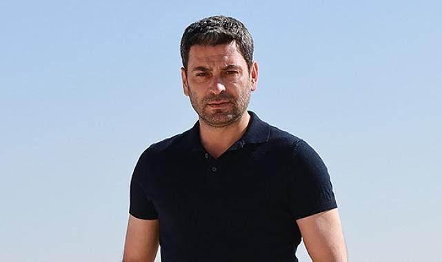 <p><span style="color:#800080"><strong>"DUBLÖR DEĞİL! RESMEN İKİZ"</strong></span></p>
