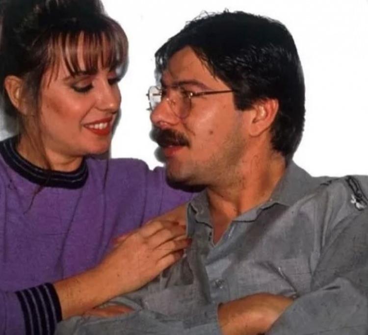 <p><strong>Benim hikayem sensin. Her gülüşümde her hüznümde sen varsın bir tanem''</strong></p>
