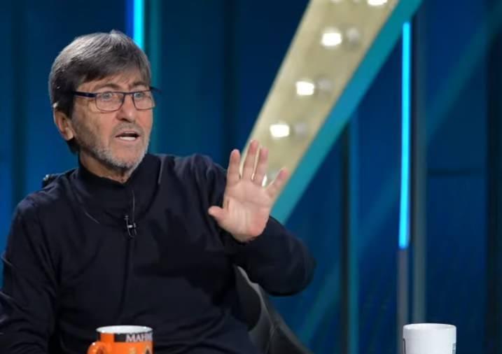 <p>Talisca, oynarsa 'niye' demem. Arar, bulur, atar. Fred'de de yine bir kıpırdanma var.</p>
