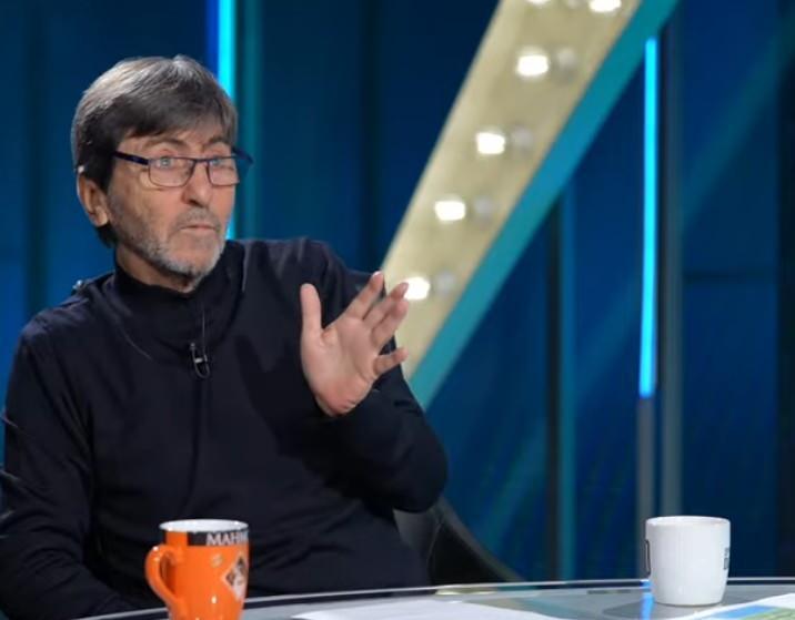 <p>Fenerbahçe'de sol bek, orta saha, sağ kanat, forvet... Yüzde bir milyon transfer. Ama tabii; forvet transferine Duran'ın performansı karar verecek.</p>
