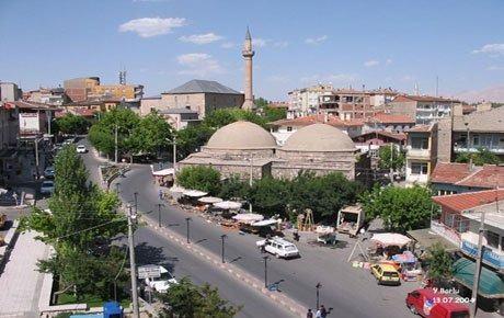 <p><strong>Niğde</strong> – Bor</p>

<p> </p>
