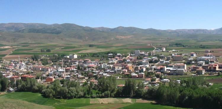 <p><strong>G&uuml;m&uuml;şhane </strong>&ndash; K&ouml;se</p>

<p>&nbsp;</p>
