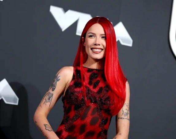 <p><span style="color:#800080"><strong>SABAH SAAT 6'YA KADAR TEDAVİ GÖRDÜ</strong></span></p>
