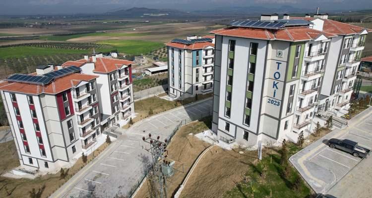 <p>Gürken, TOKİ verilerine göre Bursa'da yapılacak konutların dağılımına ilişkin de bilgi verdi.</p>

<p> </p>

<p><strong>Bursa'da yapılacak konutların dağılımları şu şekilde: </strong></p>
