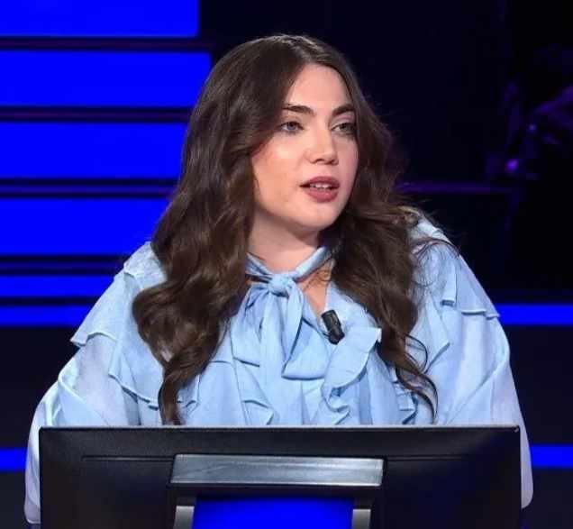 <p>Yarışmanın bu bölümünde Londra'dan yarışmaya katılan genç yarışmacı Kübranur Erdoğlu, hem mesleki başarısı hem de enerjisiyle dikkat çekti.</p>
